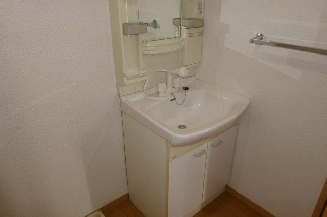 モンプリエールＡの独立洗面台|シャンプードレッサー