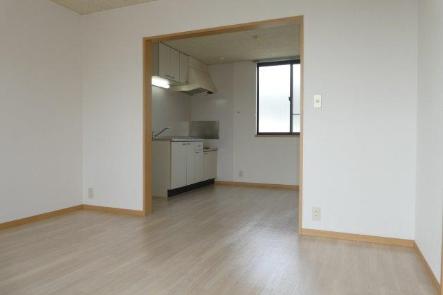 モンプリエールＡの居間・リビング