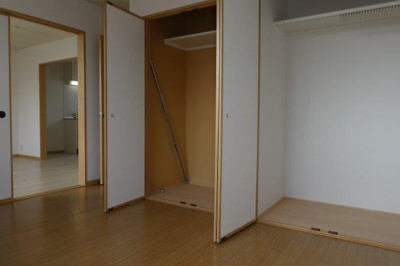 【収納】 | モンプリエールＡ | 洋室