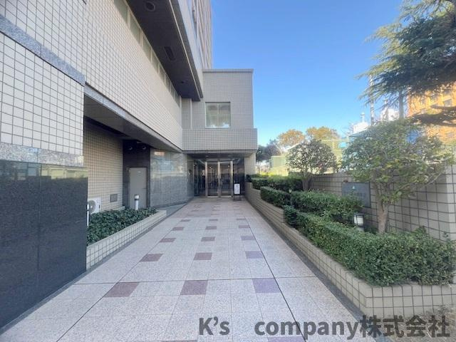 茅ヶ崎市茅ヶ崎　サーパス茅ヶ崎第2|エントランスまでのアプローチ◇