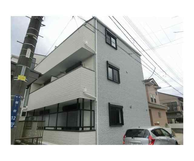 Ｃａｓｓｅｔａ　Ｃａｒｉｎａ（カゼッタ　カリーナ）の外観