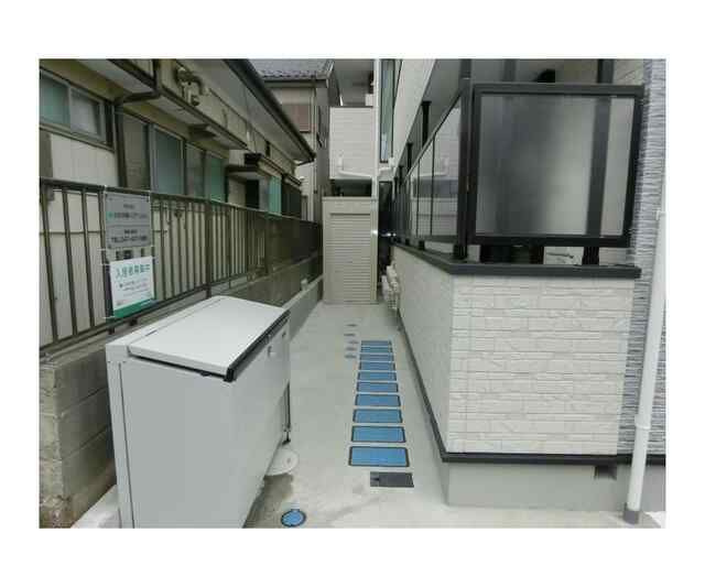 Ｃａｓｓｅｔａ　Ｃａｒｉｎａ（カゼッタ　カリーナ）のエントランス