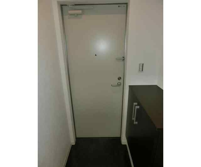 Ｃａｓｓｅｔａ　Ｃａｒｉｎａ（カゼッタ　カリーナ）の玄関