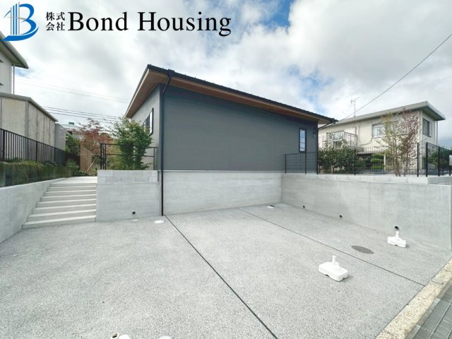 駐車並列３台　太陽光付き　西区桜が丘中町２丁目　新築戸建のその他