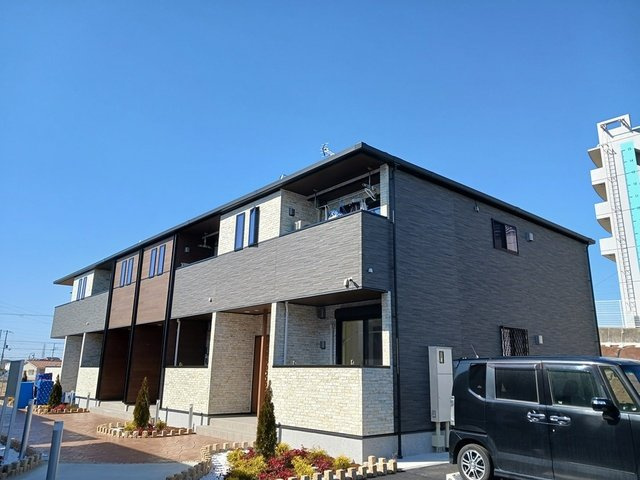 加古川市加古川町友沢のアパート