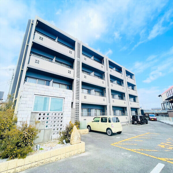 ノーブルスクエアの外観
