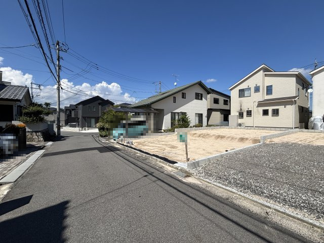 売土地　　伴東８丁目の前面道路含む現地写真