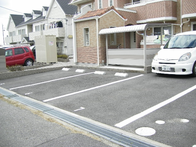 パセーオUEJIの駐車場