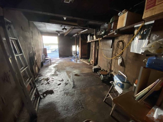 田中倉庫のロビー