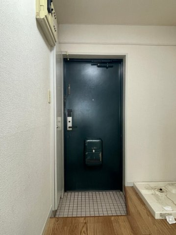 グランドール天神の玄関|グランドール天神(同間取り別室写真)