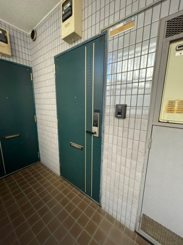 グランドール天神の玄関|グランドール天神(同間取り別室写真)