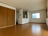 【居間・リビング】 | 筑紫野市岡田3丁目中古戸建☆仲介手数料無料☆
