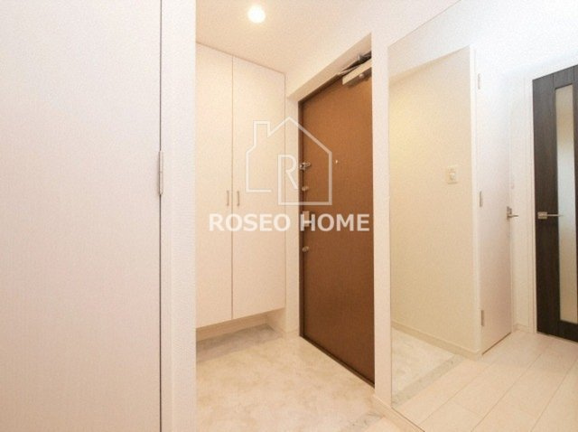 レオンコンフォート堀江公園の玄関|同マンション別部屋：参考写真