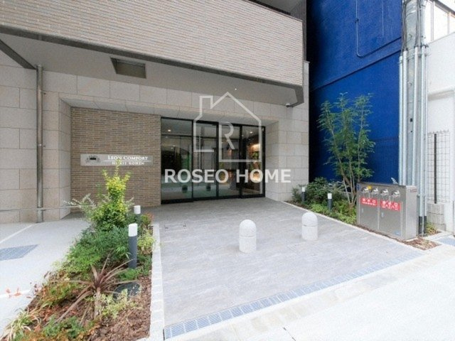 レオンコンフォート堀江公園のエントランス