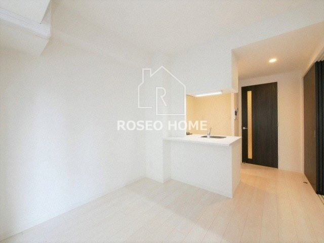 レオンコンフォート堀江公園の居間・リビング|同マンション別部屋：参考写真