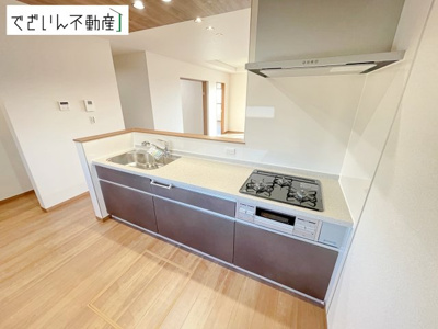 【キッチン】 | ワイウッドコート上里町七本木第60期 【平屋】新築住宅 | ≪1号棟≫
現地(2026年1月撮影)