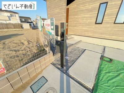 【玄関】 | ワイウッドコート上里町(七本木)第60期 【平屋】新築住宅 | ≪1号棟≫
現地(2026年1月撮影)