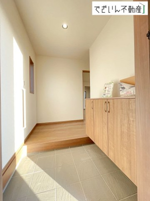 【玄関】 | ワイウッドコート上里町七本木第60期 【平屋】新築住宅 | ≪1号棟≫
現地(2026年1月撮影)