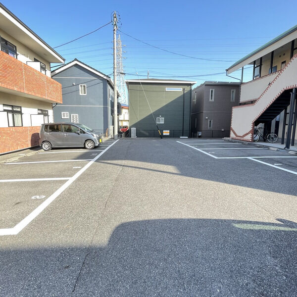 コーポ桜井Ａの駐車場