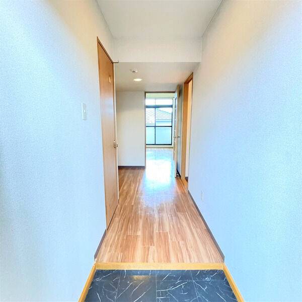 コーポ桜井Ａの玄関