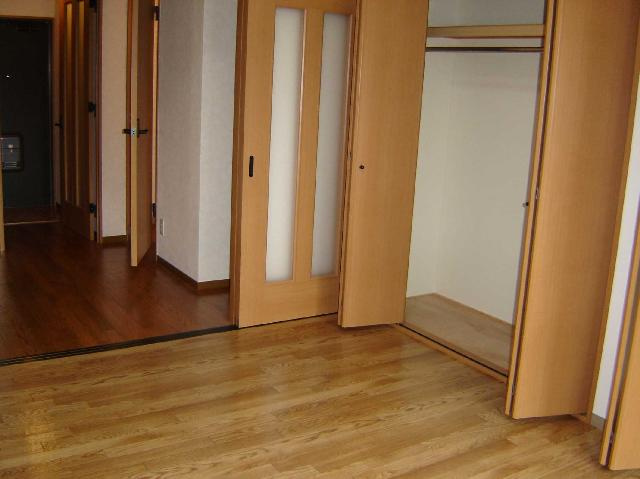 加古川市平岡町土山のアパートの内装|洋室