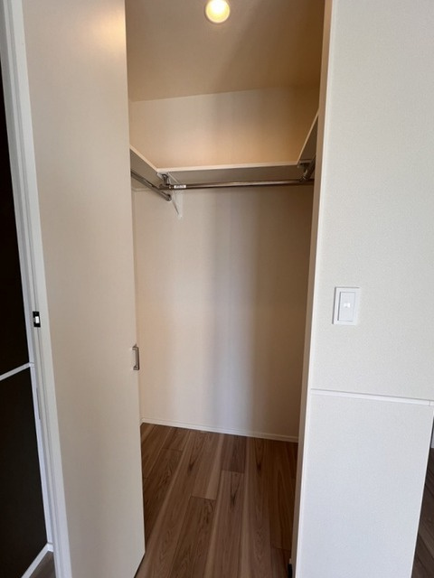 ＧＫパーク三郷の収納|★ウォークインクローゼット★