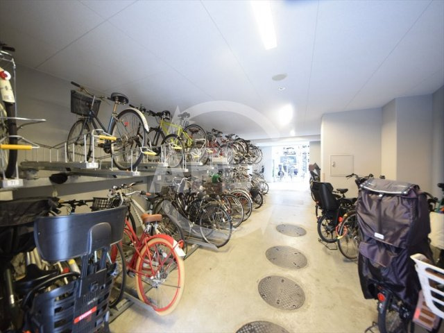 ジ・アーバネックスなんばの駐車場|ジ・アーバネックスなんば　駐輪場