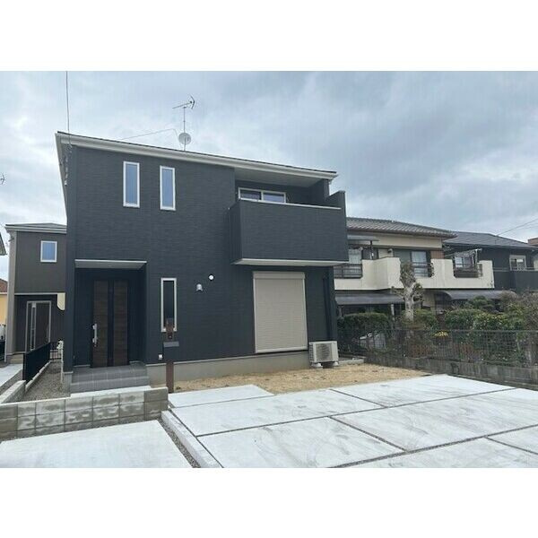 リーブルファイン坂左右町2の外観