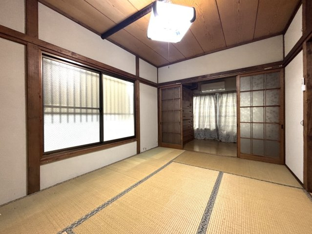 町屋5丁目戸建の和室