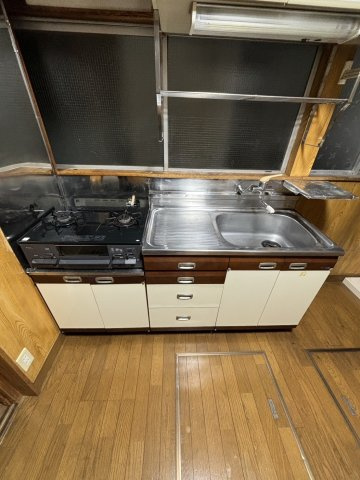 町屋5丁目戸建のキッチン