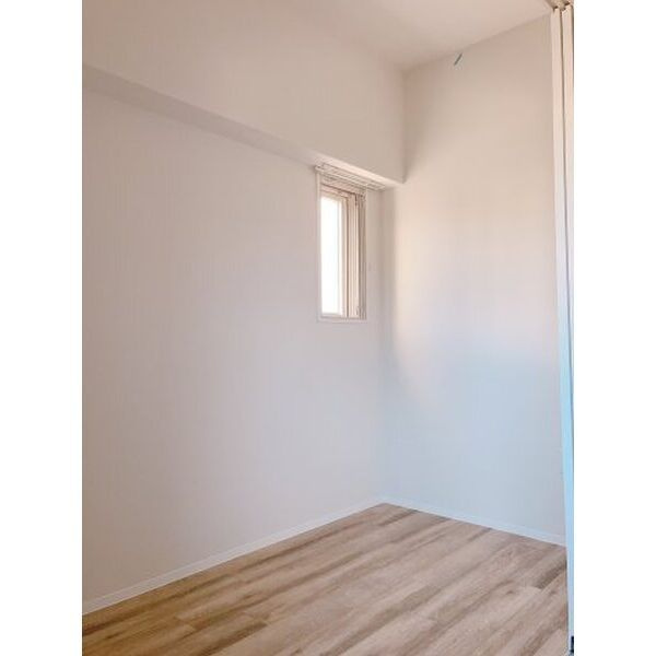 スリーアイランドタワー車道の内装