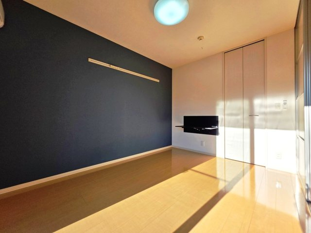 【寝室】 | 洋室