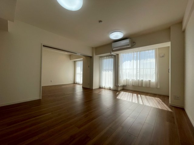 【居間・リビング】