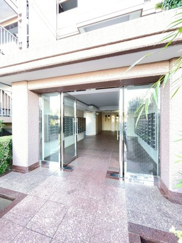 【エントランス】