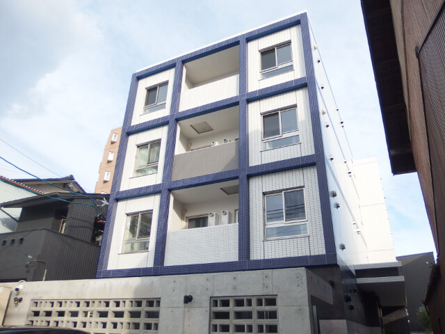 LIFT VISION 柱 OKAZAKIの外観