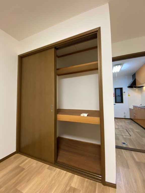 メゾンシーダの玄関