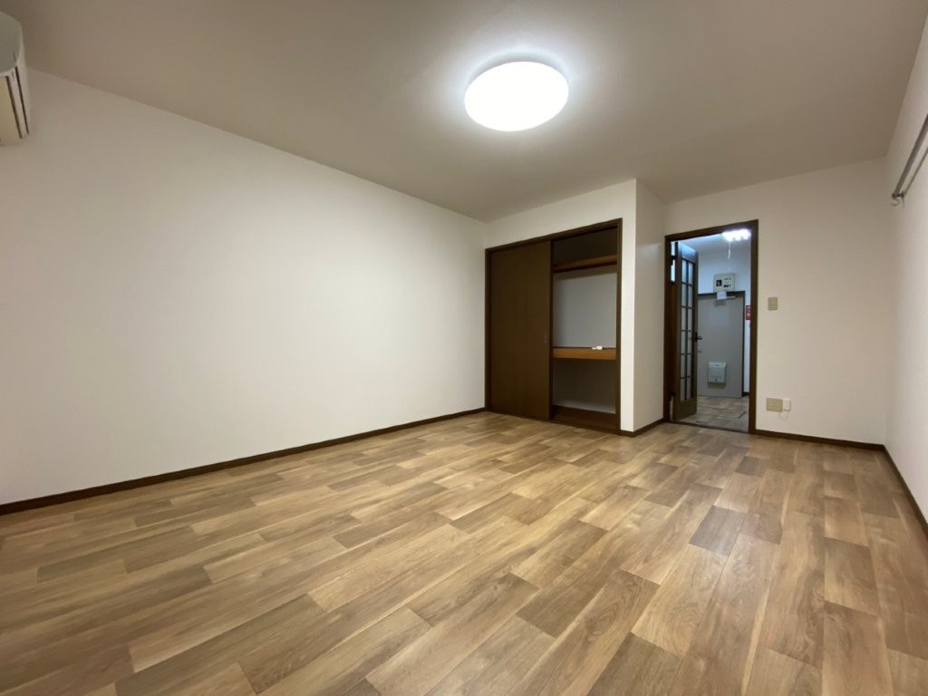 メゾンシーダの居間・リビング