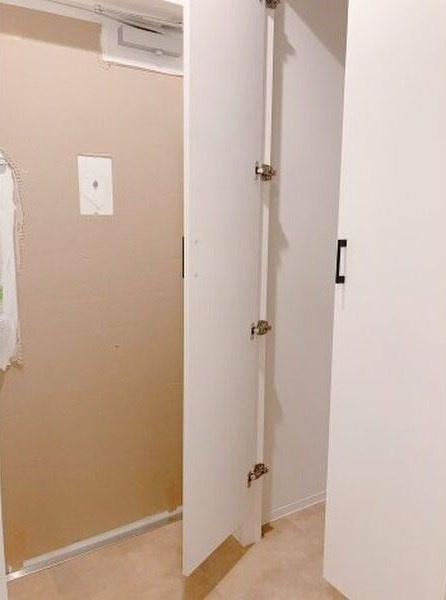 スリーアイランドタワー車道の玄関