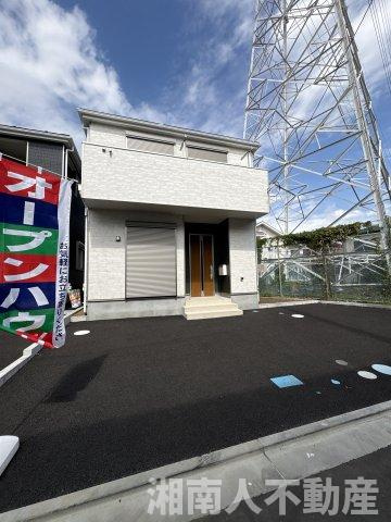 平塚市河内第１３　新築一戸建ての駐車場|駐車場があります