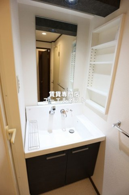 【独立洗面台】 | アスール江坂 | 清潔感のある洗面台