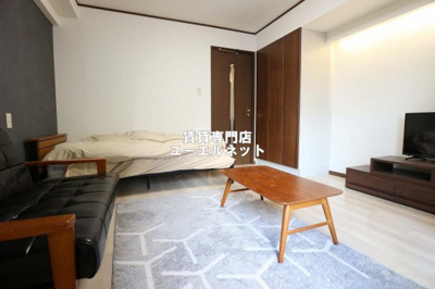 【寝室】 | アスール江坂 | 明るく開放感のある居室で、自分だけのくつろぎ空間を。