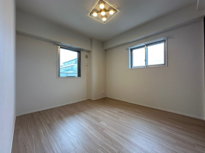 【洋室】 | エスリード小阪ミッドゲート