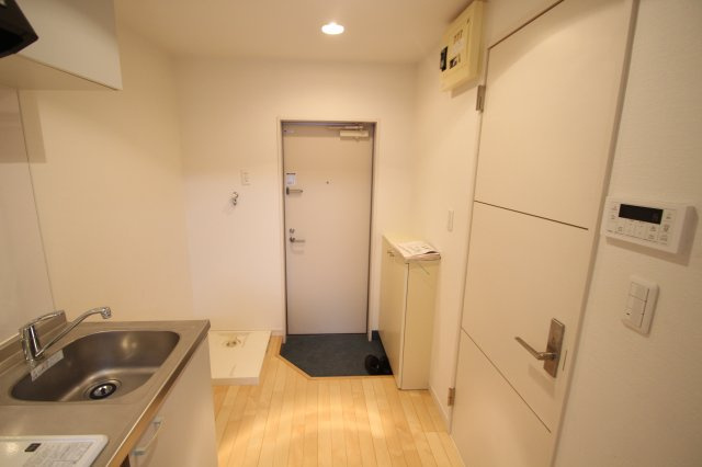 ＥＡＳＴ ＢＬＵＥ ＳＵＷＡ‘08の玄関