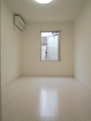 【居間・リビング】 | ザ・コートハウス十条Ⅱ | 使いやすい居間です