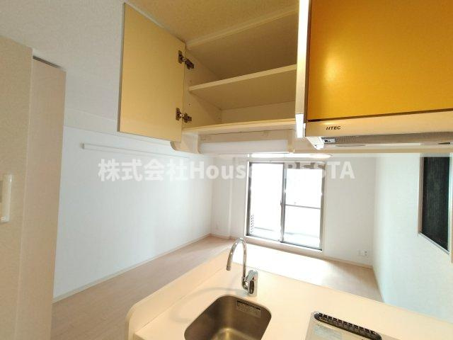 プレサンス三宮花時計前のキッチン