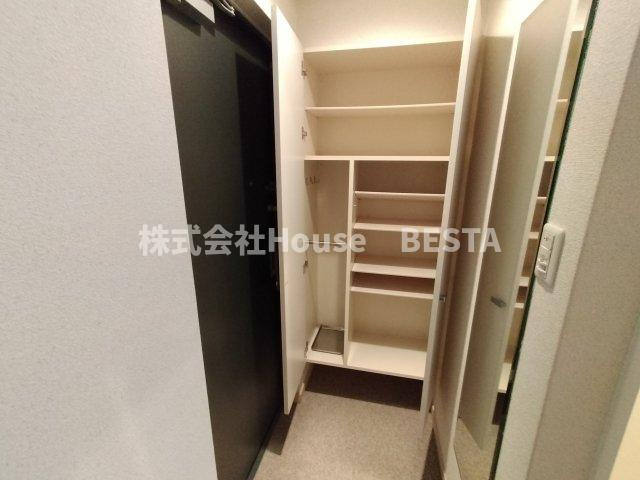 プレサンス三宮花時計前の収納