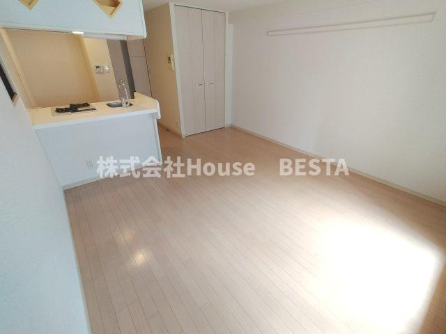 プレサンス三宮花時計前の寝室