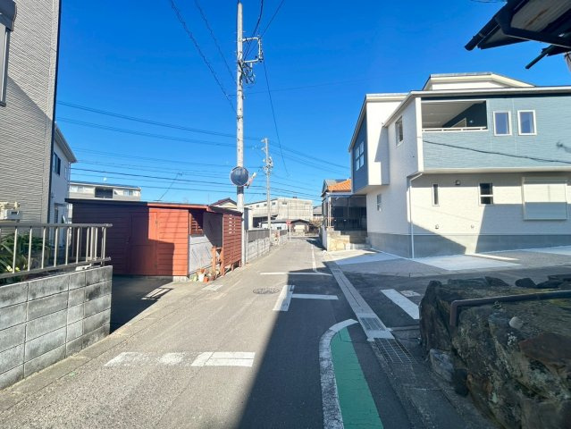 ブルーミングガーデン　江南市飛高町門野　全1区画分譲の前面道路含む現地写真|■前面道路　■ヤマダ不動産　株式会社リライフ　
■夢のマイホーム購入をフルサポートします！