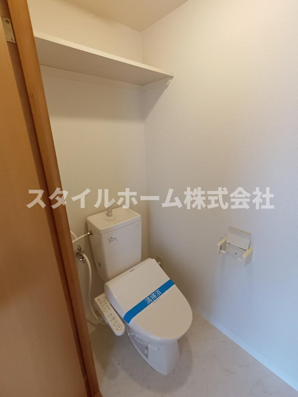 ベルドミール豊川のトイレ|同建物内別部屋の写真です。