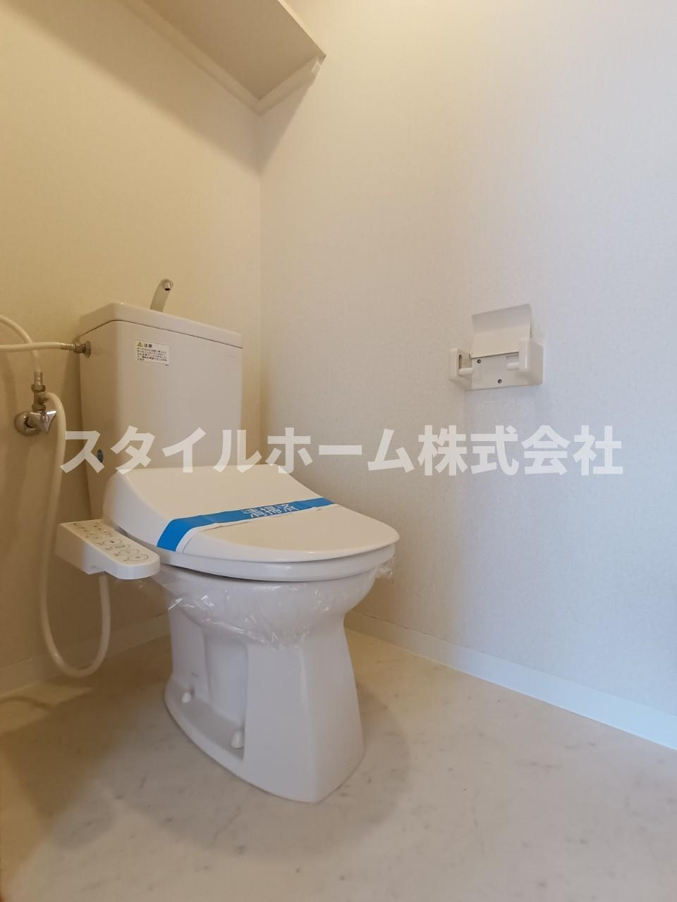 ベルドミール豊川のトイレ|同建物内別部屋の写真です。